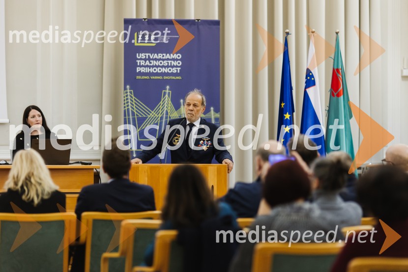 Reka Soča in njeni mostovi, razstava