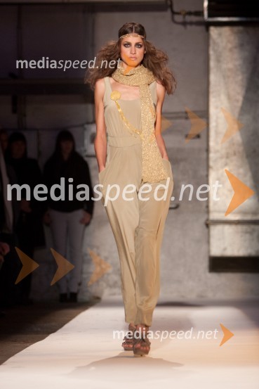 ManekenkaNina Šušnjara, modna revija