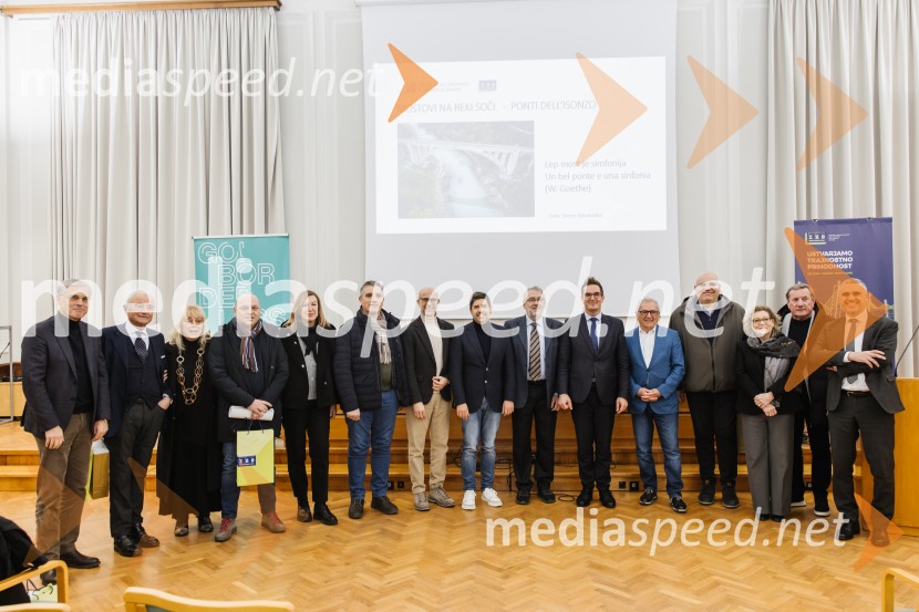 Reka Soča in njeni mostovi, razstava