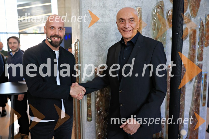  Miha Raušl, direktor marketinga, BMW group Slovenija;  Ivo Boscarol, podjetnik, generalni direktor Pipistrel d.o.o.Novi BMW iX3 in BMW Sipaboard, slovenska predstavitev