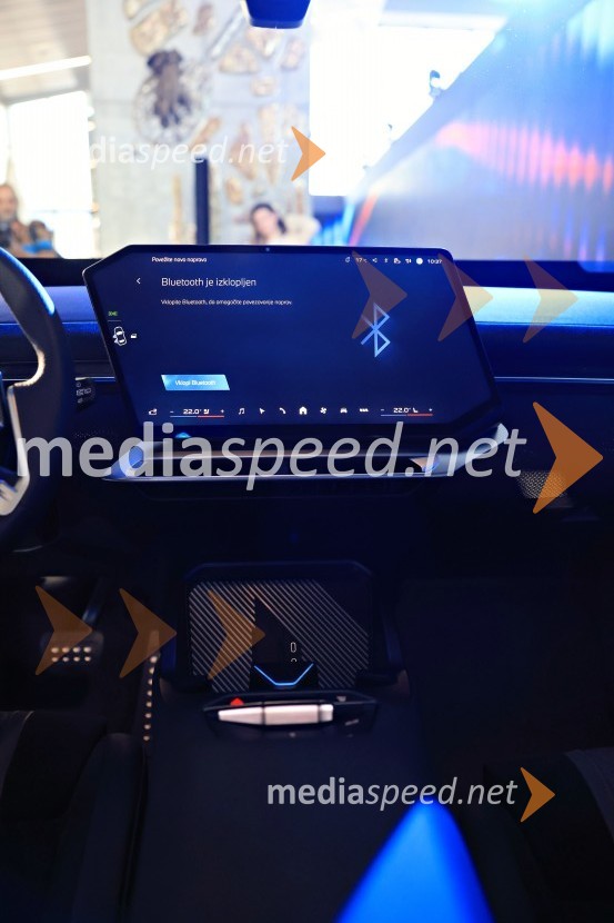 Novi BMW iX3 in BMW Sipaboard, slovenska predstavitev