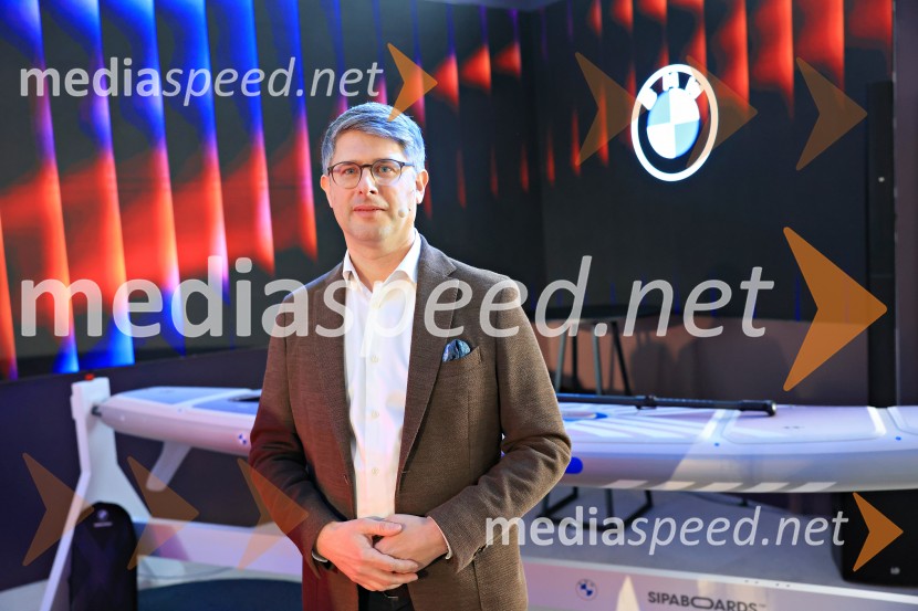 Novi BMW iX3 in BMW Sipaboard, slovenska predstavitev