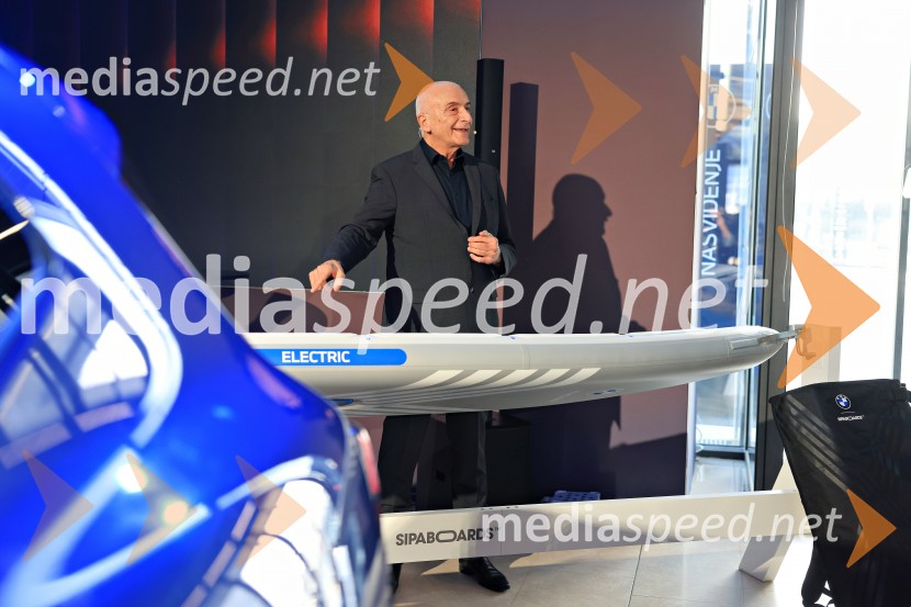  Ivo Boscarol, podjetnik, generalni direktor Pipistrel d.o.o.Novi BMW iX3 in BMW Sipaboard, slovenska predstavitev