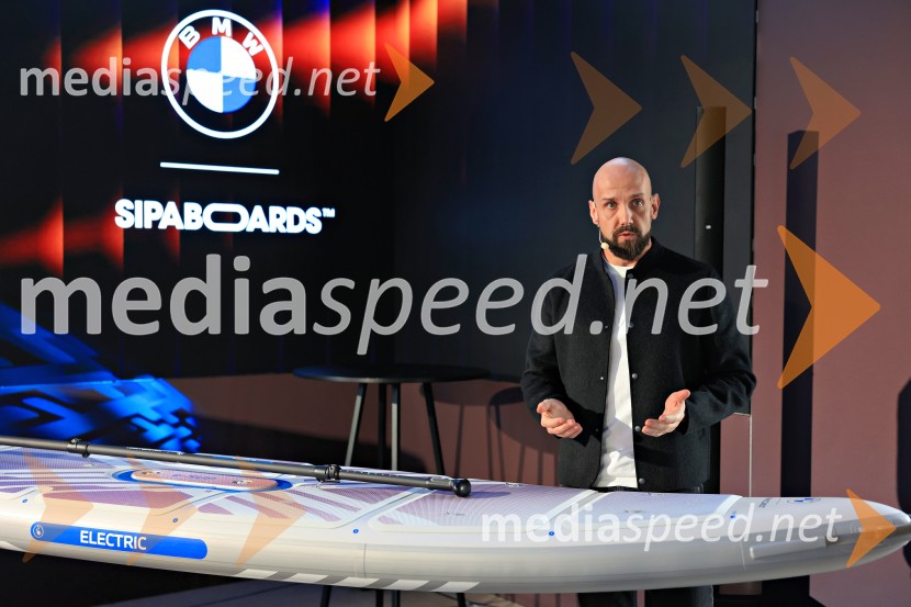  Miha Raušl, direktor marketinga, BMW group SlovenijaNovi BMW iX3 in BMW Sipaboard, slovenska predstavitev