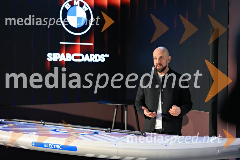  Miha Raušl, direktor marketinga, BMW group SlovenijaNovi BMW iX3 in BMW Sipaboard, slovenska predstavitev