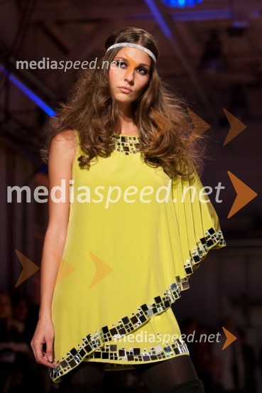 ManekenkaNina Šušnjara, modna revija