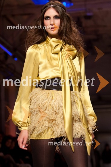 ManekenkaNina Šušnjara, modna revija