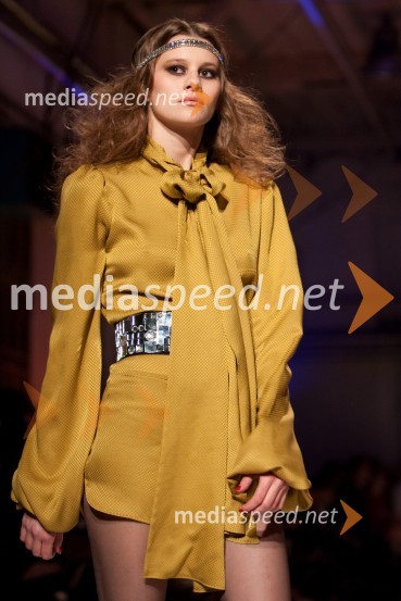 ManekenkaNina Šušnjara, modna revija