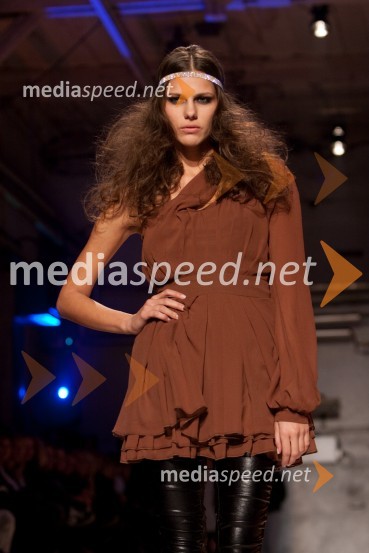 ManekenkaNina Šušnjara, modna revija