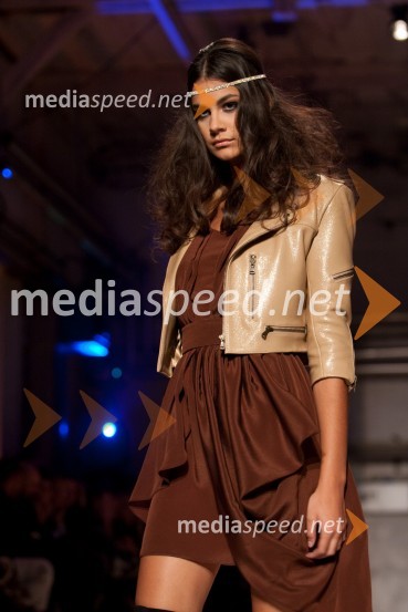 ManekenkaNina Šušnjara, modna revija