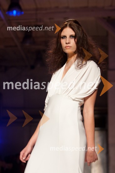 ManekenkaNina Šušnjara, modna revija