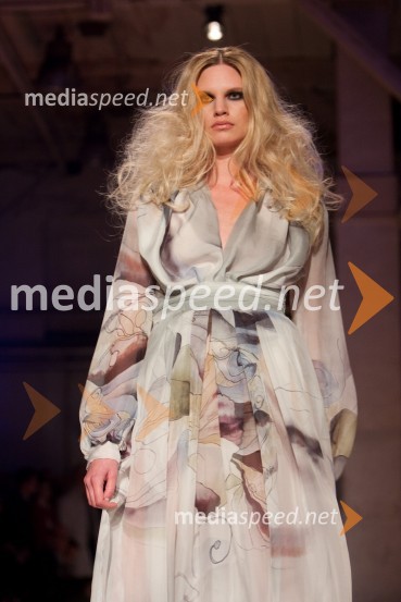 ManekenkaNina Šušnjara, modna revija