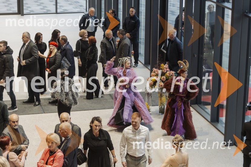 Zgodovinski dogodek za Ribnico. Urban center je odprt