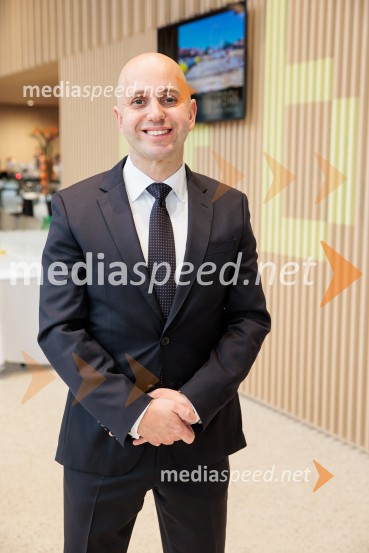 Zgodovinski dogodek za Ribnico. Urban center je odprt