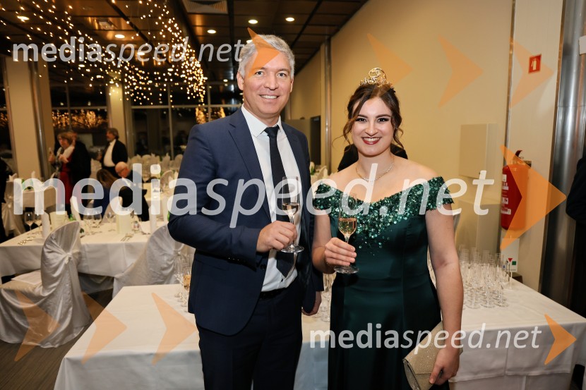 29. Vinska kraljica Slovenije 2026 je Nika Martinčič