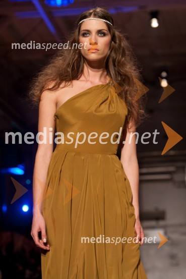 ManekenkaNina Šušnjara, modna revija