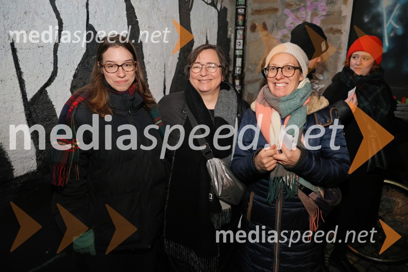 Pissed, premiera predstave na Intimnem odru GT22