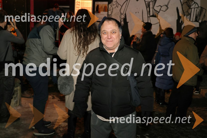 Pissed, premiera predstave na Intimnem odru GT22