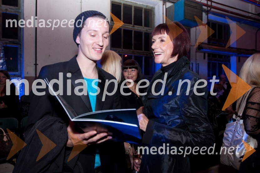 Igor, fant Maje Ferme in Slavka Pajk, stilistkaNina Šušnjara, modna revija