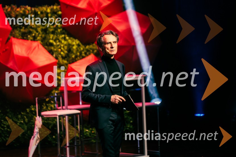  Jure Longyka, moderatorEva Pirc je inženirka leta 2025, slavnostna razglasitev