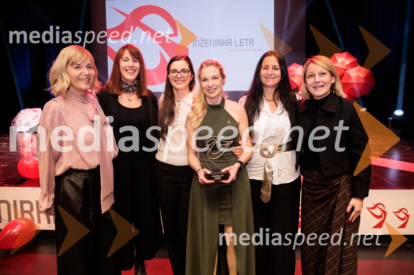  Medeja Lončar, direktorica Siemens Slovenija ter pobudnica izbora Inženirka leta;  ... ;  ... ; dr. Eva Pirc, razvojna inženirka, Dewesoft;  ... ;  ... Eva Pirc je inženirka leta 2025, slavnostna razglasitev