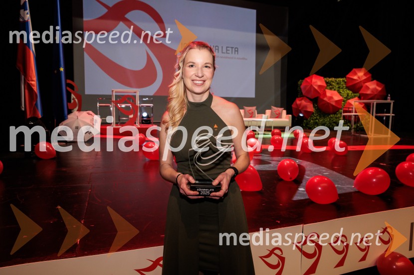 dr. Eva Pirc, razvojna inženirka, DewesoftEva Pirc je inženirka leta 2025, slavnostna razglasitev