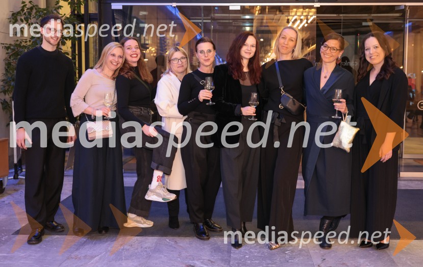  Simona  Belle, služba za stike z javnostmi MGLKrstna uprizoritev Orfej in Evridika v Cankarjevem domu