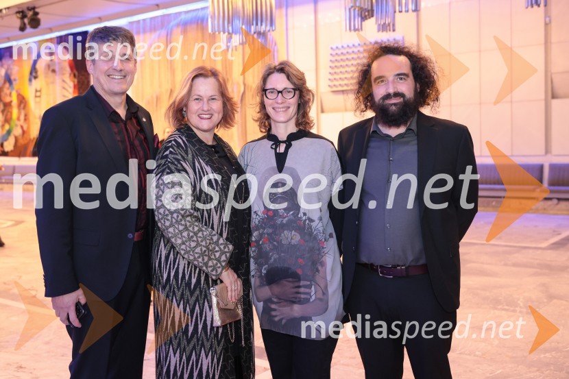 mag. Borut Sajovic, minister za obrambo RS;  ... ;  Urška Brodar, dramaturginja, Slovensko mladinsko gledališče;   Jure Novak, generalni direktor, Cankarjev domKrstna uprizoritev Orfej in Evridika v Cankarjevem domu