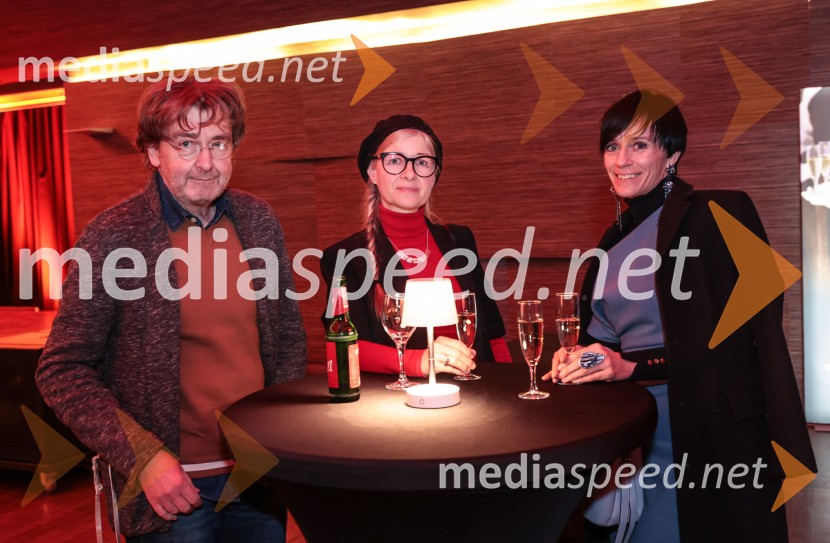  Marko Crnkovič, kolumnist, urednik portala Fokus Pokus;  Natalija Pihler, profesorica nemščine;  ... Krstna uprizoritev Orfej in Evridika v Cankarjevem domu