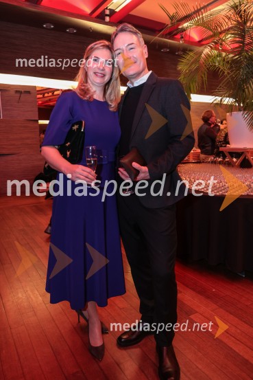  Barbara Čepirlo Čičigoj, odnosi z javnostjo Opera in Balet Ljubljana;  Saša Krajnc, TV Voditelj, RTVKrstna uprizoritev Orfej in Evridika v Cankarjevem domu