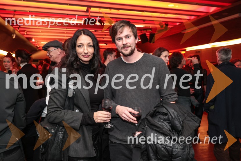  Vesna Milek, novinarka in publicistka;  ... Krstna uprizoritev Orfej in Evridika v Cankarjevem domu