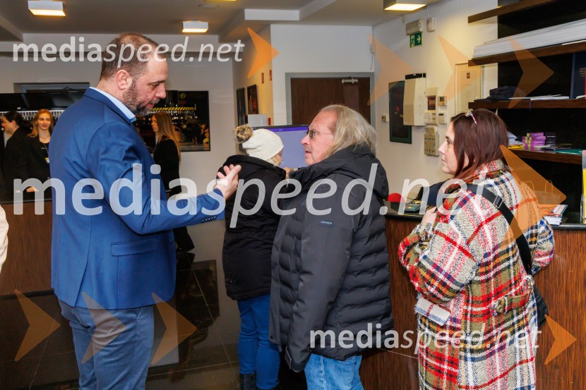 Kje je primadona?, premiera gledališča Koper