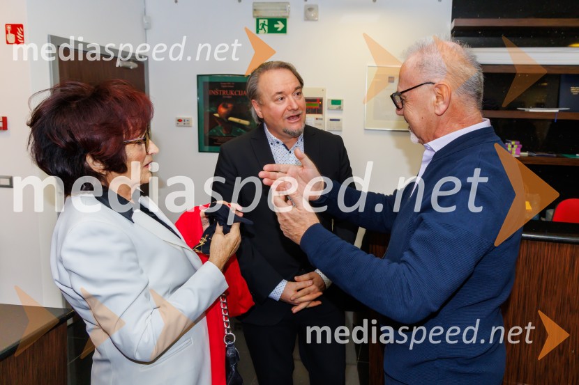  ... ;  Patrik Greblo, dirigent;  ... Kje je primadona?, premiera gledališča Koper