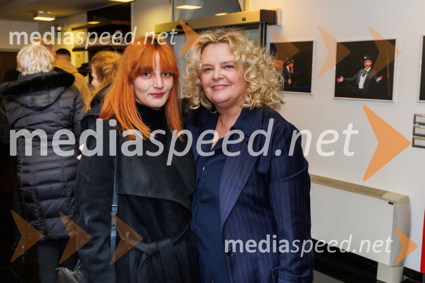  ... ;  Katja Pegan,  direktorica in režiserka, Gledališče Koper Teatro CapodistriaKje je primadona?, premiera gledališča Koper