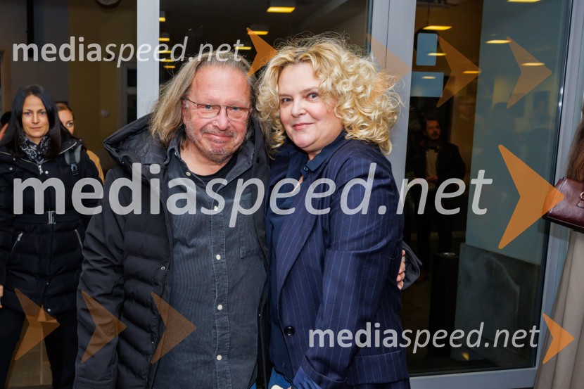  ... ;  ... ;  Katja Pegan,  direktorica in režiserka, Gledališče Koper Teatro CapodistriaKje je primadona?, premiera gledališča Koper