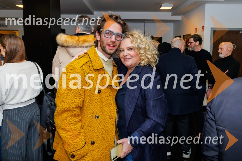  ... ;  Katja Pegan,  direktorica in režiserka, Gledališče Koper Teatro CapodistriaKje je primadona?, premiera gledališča Koper