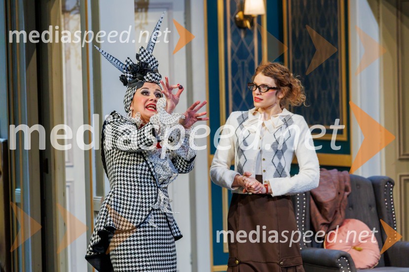  Lara Jankovič, igralka;  ... Kje je primadona?, premiera gledališča Koper