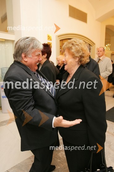 Tone Partljič, pisatelj in predsednik sveta Borštnikovega srečanja ter prof. dr. Zinka Zorko, akademkinja in redna članica SAZU44. Borštnikovo srečanje 2009, otvoritev