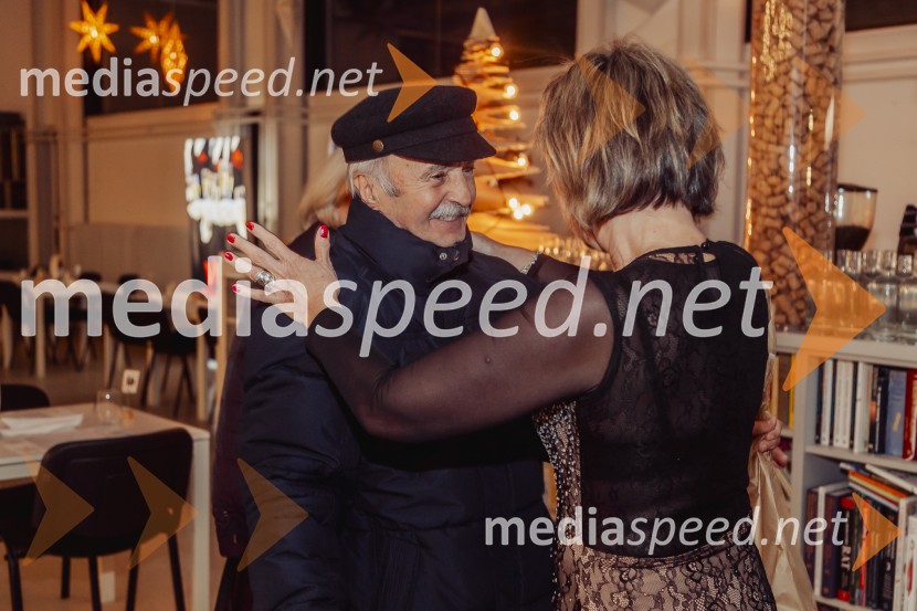 Violeta Tomić: »Ubogaj mamo in ne pozabi očeta«, predstavitev avtobiografije