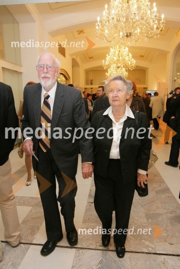 Aleksander Valič, igralec ter dobitnik Borštnikovega prstana 2008 s soprogo44. Borštnikovo srečanje 2009, otvoritev