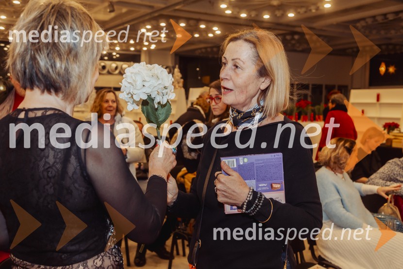 Violeta Tomić: »Ubogaj mamo in ne pozabi očeta«, predstavitev avtobiografije