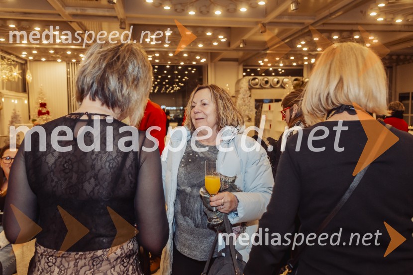 Violeta Tomić: »Ubogaj mamo in ne pozabi očeta«, predstavitev avtobiografije