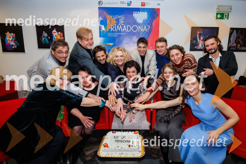  Igor Štamulak, igralec;  ... ;  ... ;  ... ;  Jure Rajšp, igralec;  ... ;  ... ;  ... ;  Ivan Peternelj, igralec;  ... ;  ... ;  ... ;  ... Kje je primadona?, premiera gledališča Koper