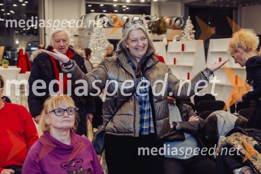 Violeta Tomić: »Ubogaj mamo in ne pozabi očeta«, predstavitev avtobiografije