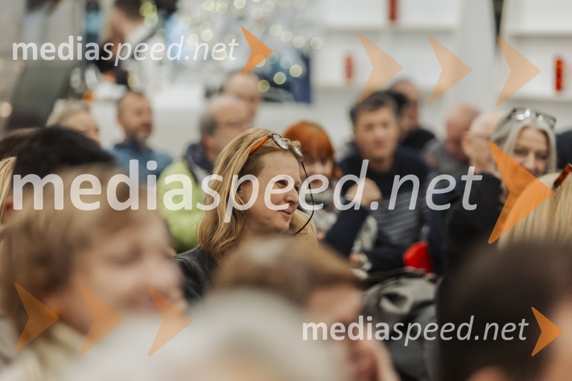 Violeta Tomić: »Ubogaj mamo in ne pozabi očeta«, predstavitev avtobiografije