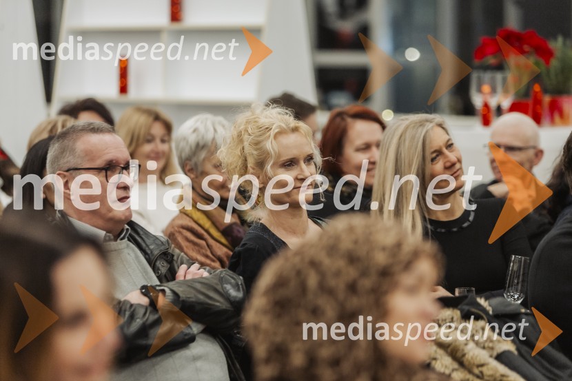 Violeta Tomić: »Ubogaj mamo in ne pozabi očeta«, predstavitev avtobiografije