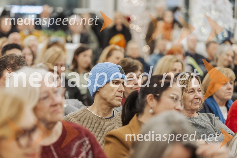 Violeta Tomić: »Ubogaj mamo in ne pozabi očeta«, predstavitev avtobiografije