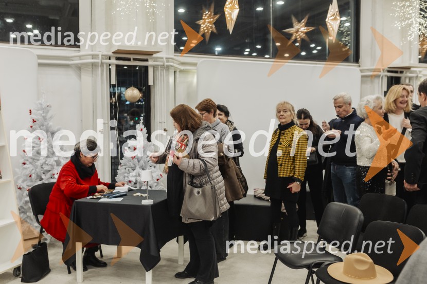 Violeta Tomić: »Ubogaj mamo in ne pozabi očeta«, predstavitev avtobiografije