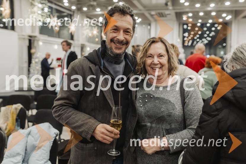 Violeta Tomić: »Ubogaj mamo in ne pozabi očeta«, predstavitev avtobiografije