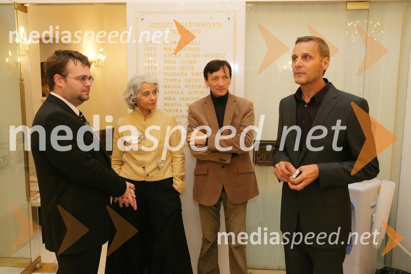 Alan Kavčič, predstavnik službe za odnose z javnostmi pri SNG Maribor, Alja Predan, direktorica Borštnikovega srečanja, Vili Ravnjak, umetniški vodja Drame SNG Maribor in Danilo Rošker, direktor SNG Maribor44. Borštnikovo srečanje 2009, otvoritev